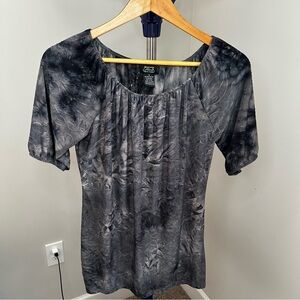 Shannon Ford New York Y2K  Vintage Black and Gray Fitted Pleated Blouse